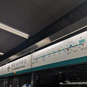 黑人把逼操出水的视频了
